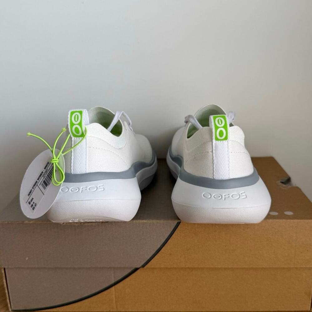 OOFOS OOMY Stride White/Grey Women Recovery Sneaker - SZ 6 - Picture 3 of 9